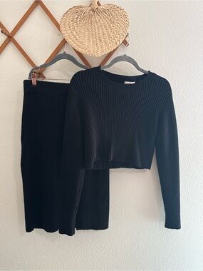Pink Lily Black Ribbed Knit Skirt Set